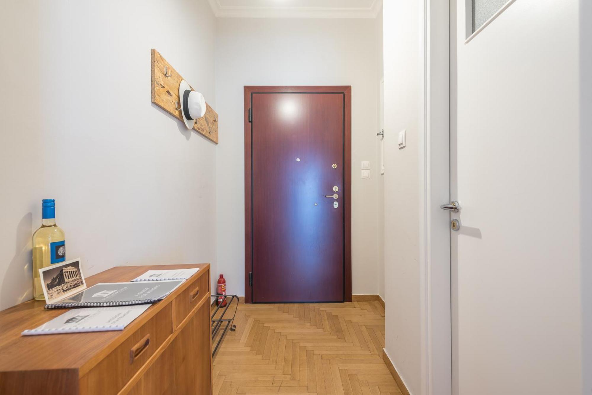 Spacious 2Bds Apt With Acropolis View In Center เอเธนส์ ภายนอก รูปภาพ